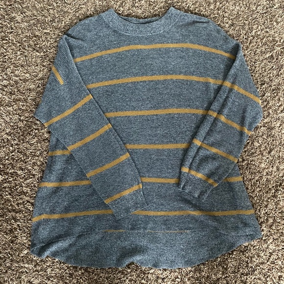 American Eagle Striped Lightweight Sweater w/ Mock Neck - Picture 1 of 2